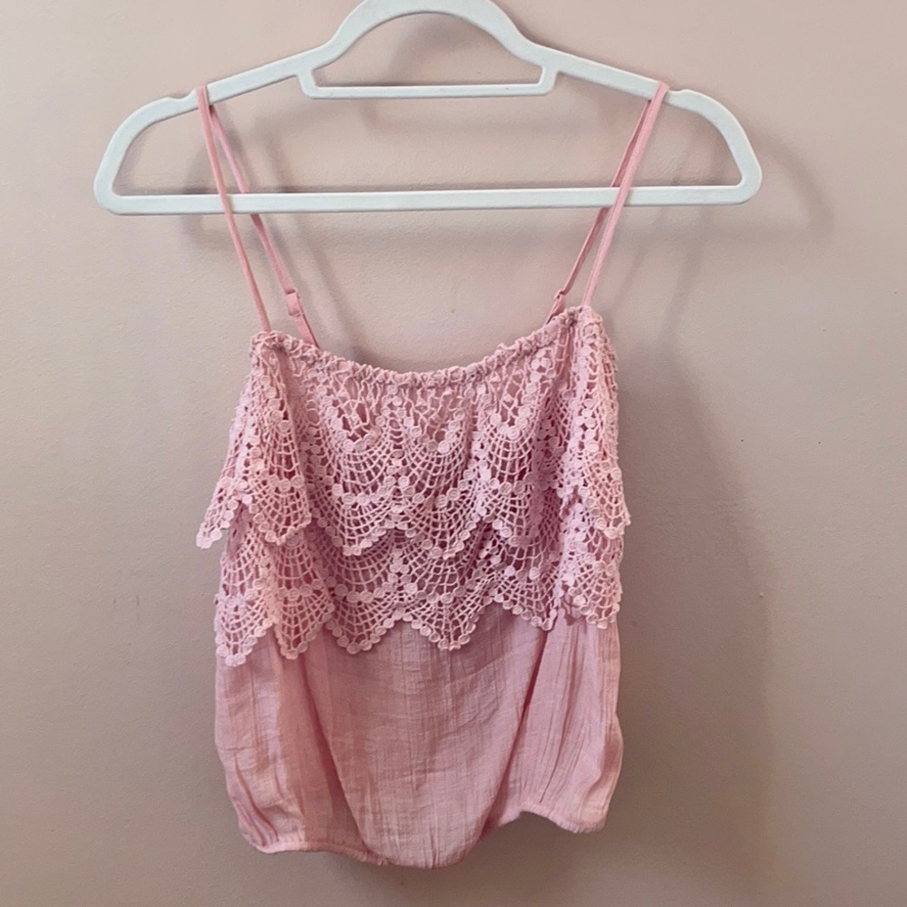 Crochet Detailed Tank Top